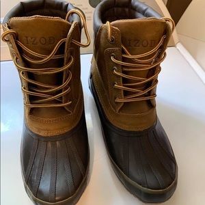 IZOD men’s boots